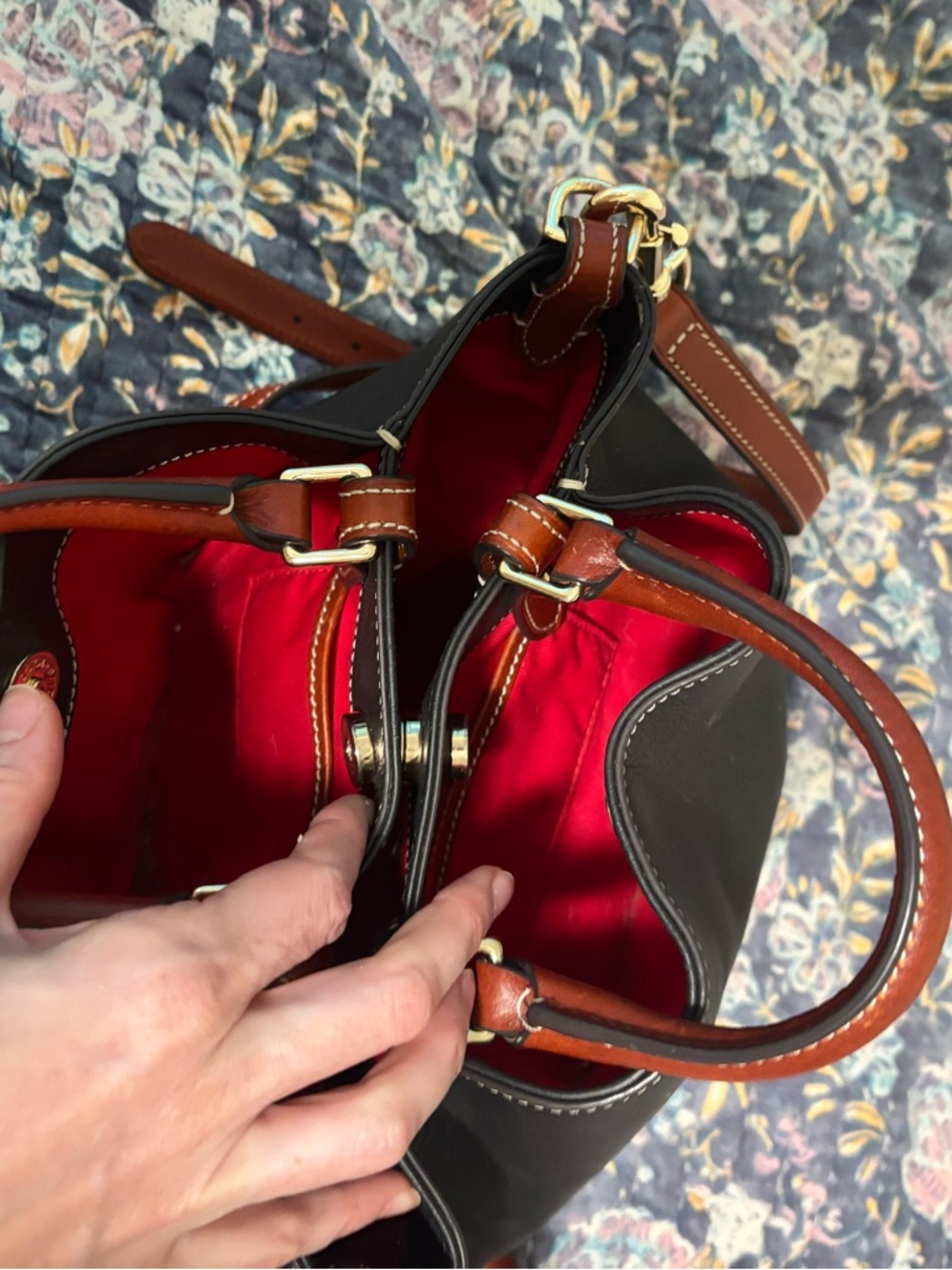 Dooney & Bourke Black Leather Shoulder Bag with Brown Trim - Picture 4 of 5